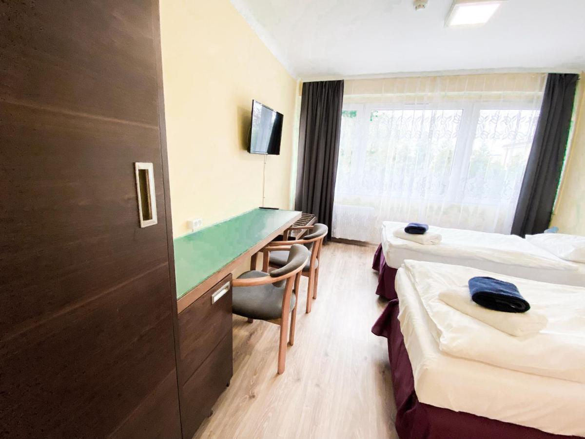 Arkadia Otel Kielce Dış mekan fotoğraf