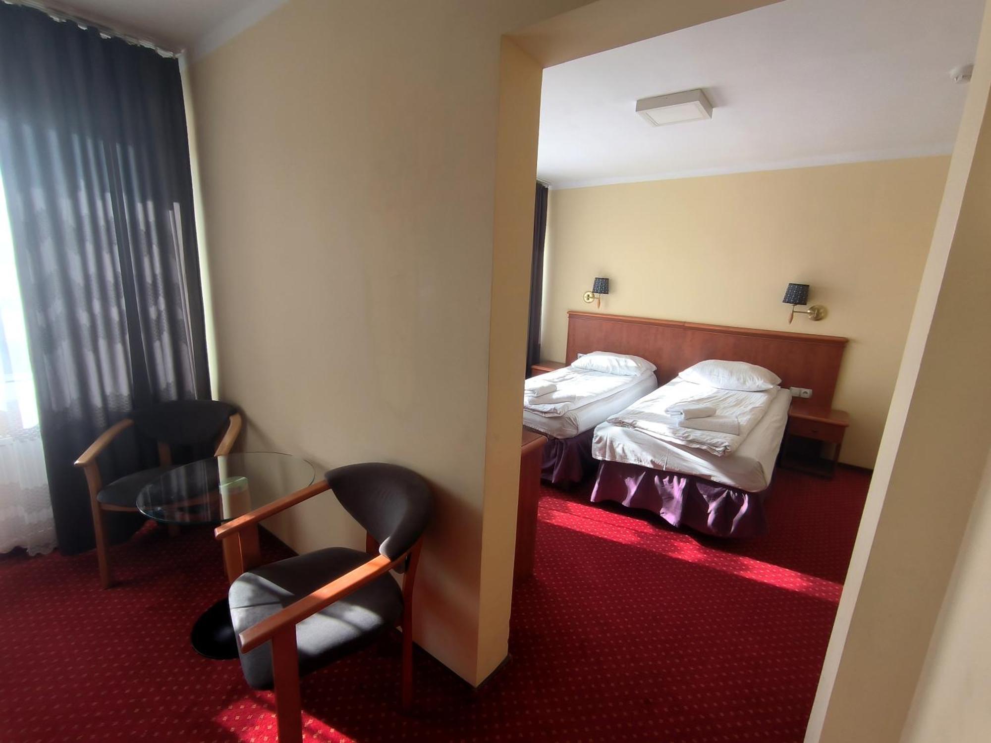 Arkadia Otel Kielce Dış mekan fotoğraf